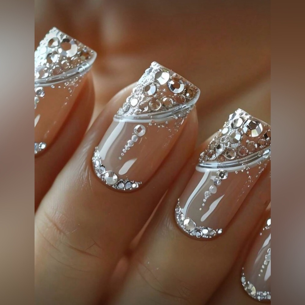 Silver Glitter & Rhinestone Short Square Nail Kit | Press-On | New